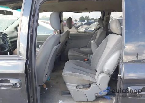 2006 Chrysler Town & Country from USA, damaged, VIN 1A4GP45R46B611018